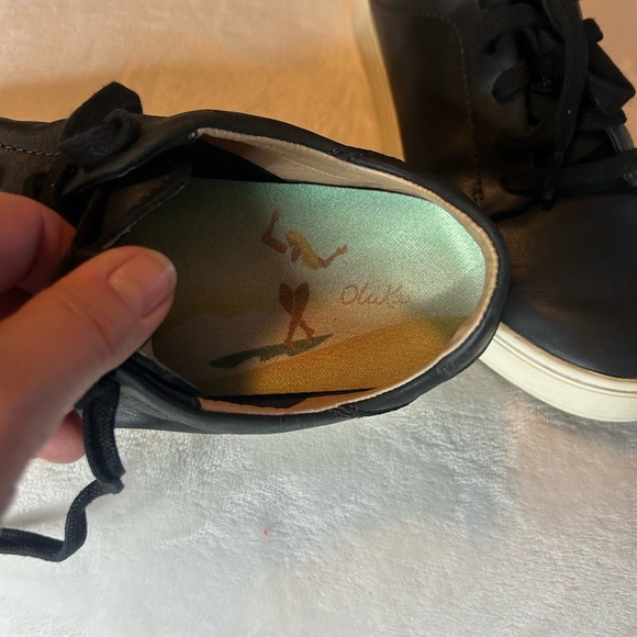 OluKai Black and White Sneakers Versatile Low-Top - Picture 7 of 8